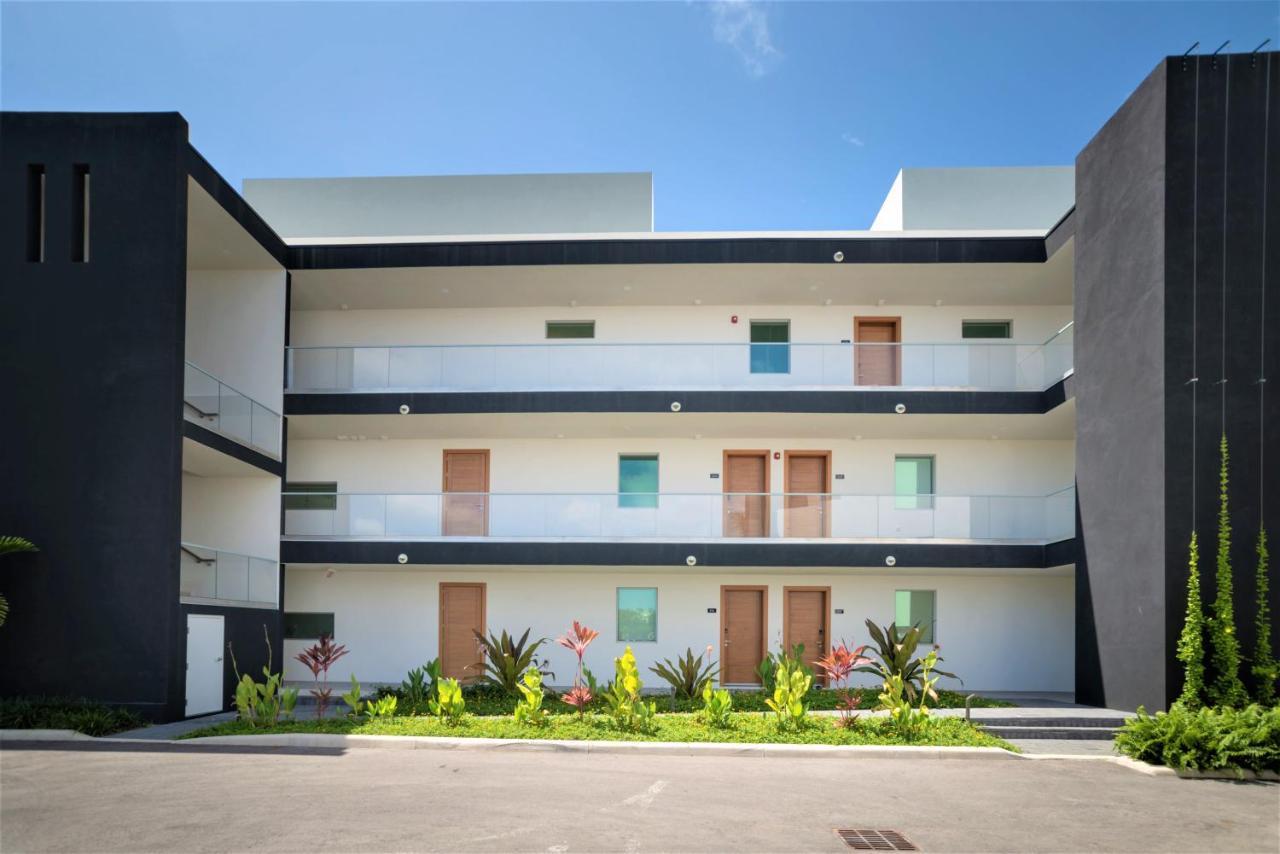 Cayman Luxury Rentals At One Canal Point Джорджтаун Екстер'єр фото