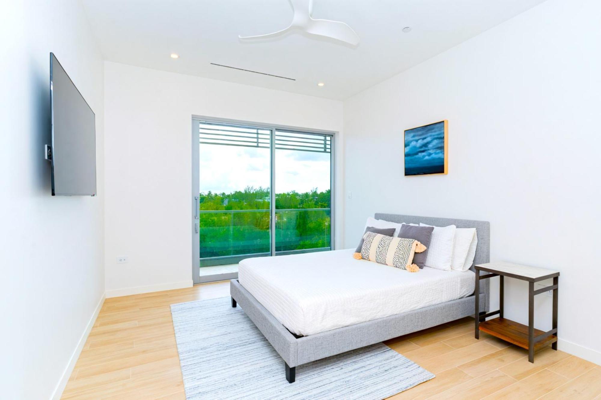 Cayman Luxury Rentals At One Canal Point Джорджтаун Екстер'єр фото